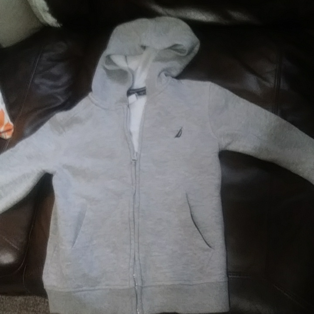 Boy's Nautica hoodie Gray.